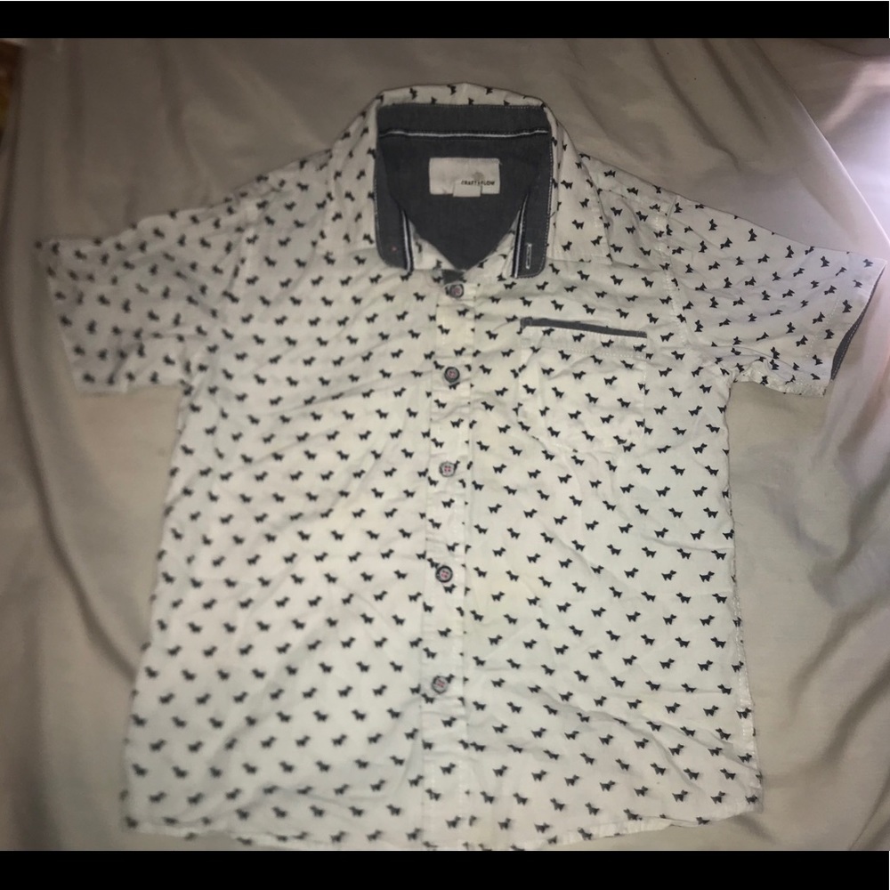 ✨5 for 25✨ Craft + flow button down shirt